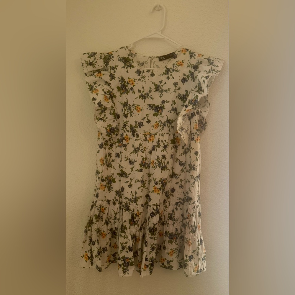 ZARA Floral Ruffle Sleeve Dress